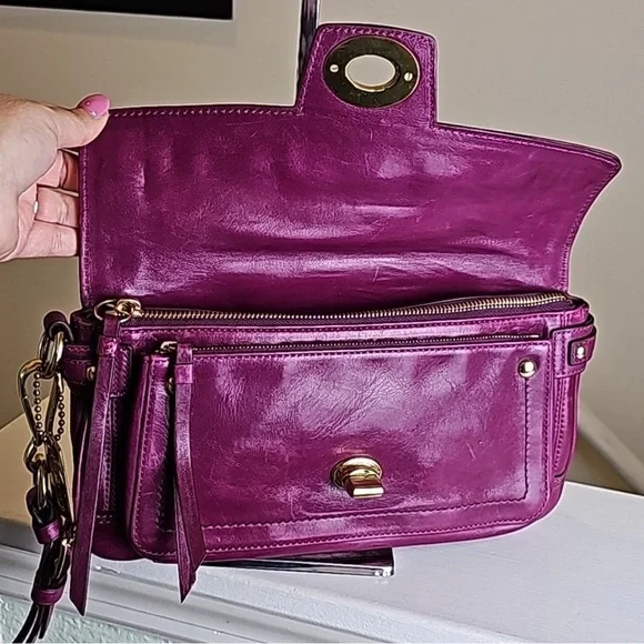 COACH 12450 Hampton Lindsey Leather Plum Flap Turnlock Clutch Charm Wrist Strap - Picture 10 of 12